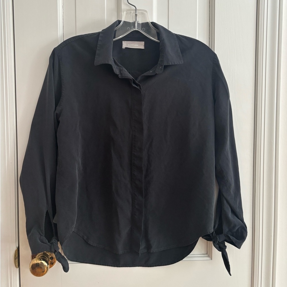 Everlane Women’s Washable Silk Blouse Casual Button Down Shirt